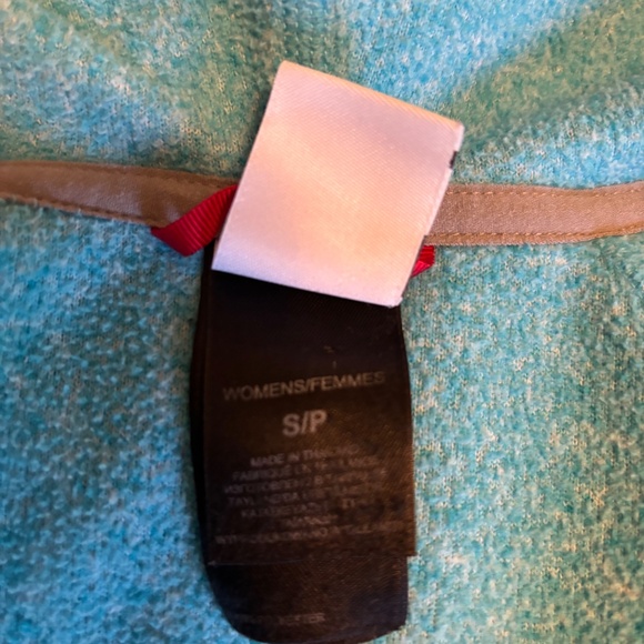 Ladies North Face jacket - Picture 3 of 3